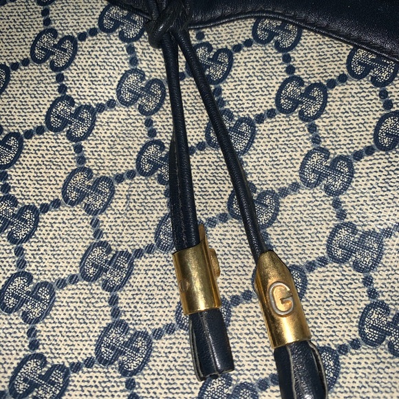 Gucci bag - Picture 7 of 11